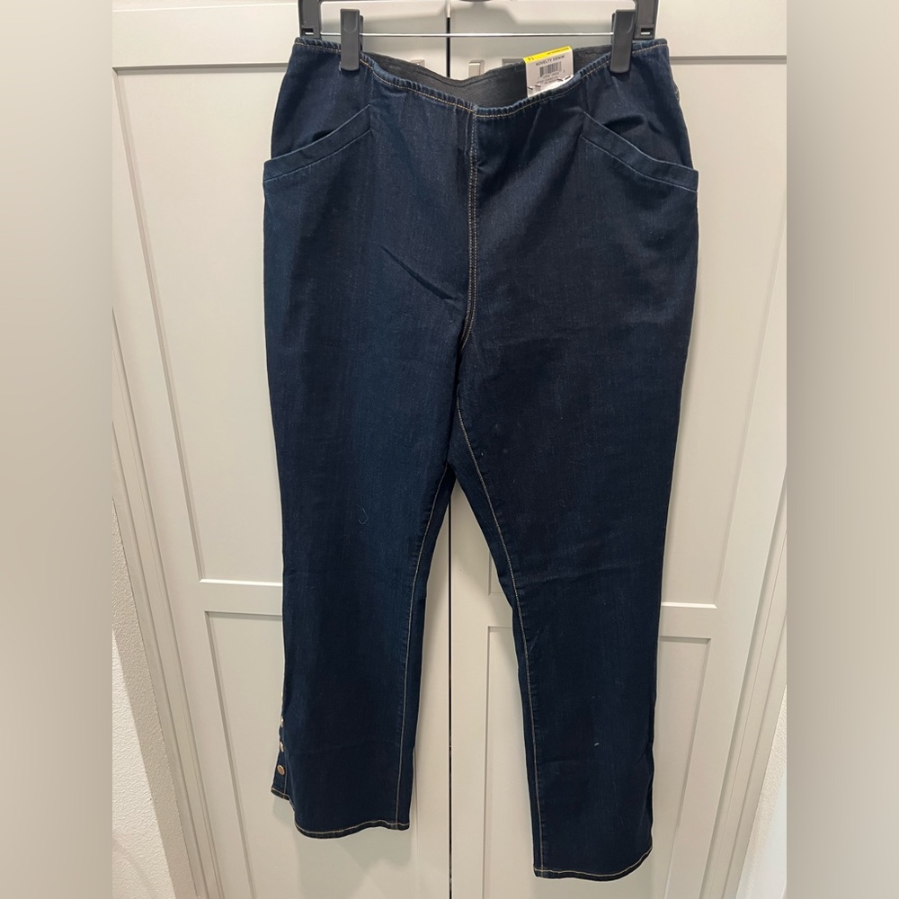 Dark blue Jean new size 14/32 boot regular